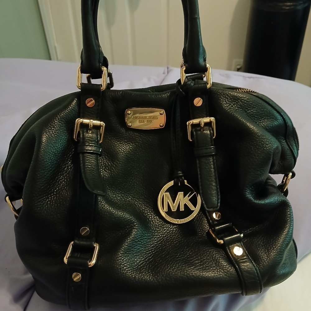 Michael Kors Women's Pebbled Leather Hobo Bag Large Black - Pre-Owned - Picture 3 of 11